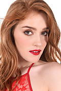 Jia Lissa Hot Eruptions istripper model