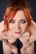 Alice Seduce Hard Seductress istripper model